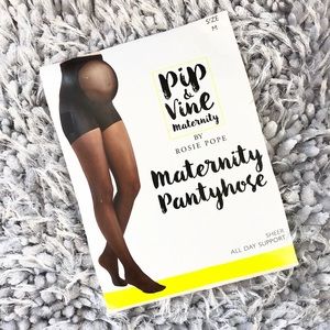 New with tags Pip & Vine maternity Pantyhose black